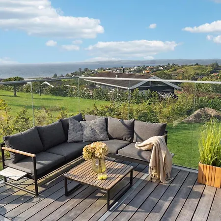 Holiday home Cozy Home In Ebeltoft With House Sea View *