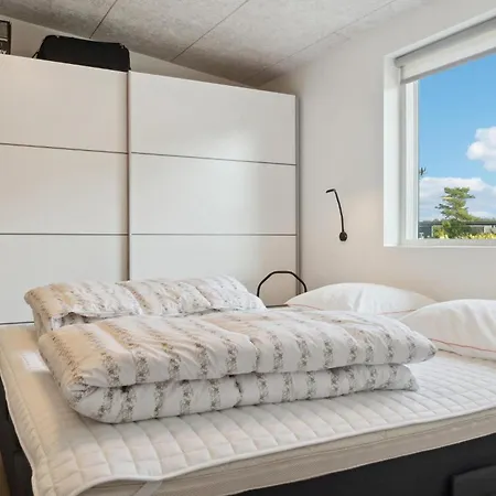 Cozy Home In Ebeltoft With House Sea View * Ebeltoft